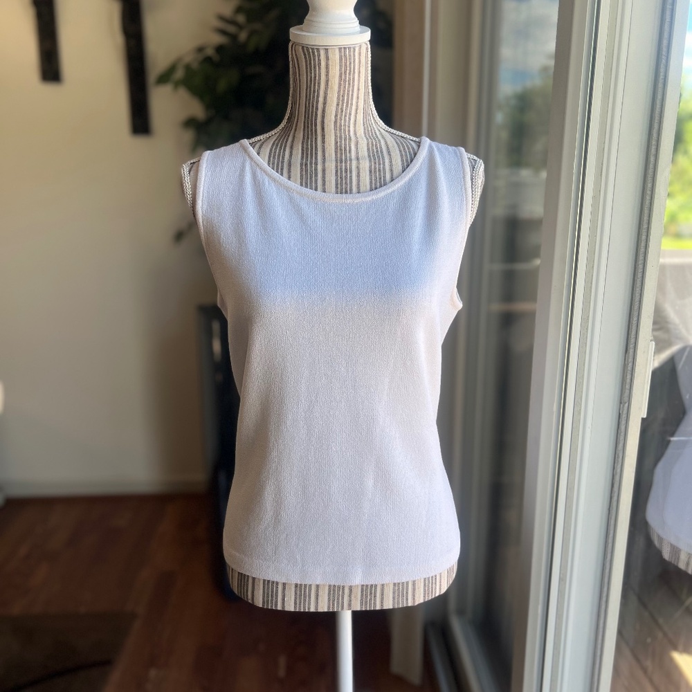 ST. JOHN Top